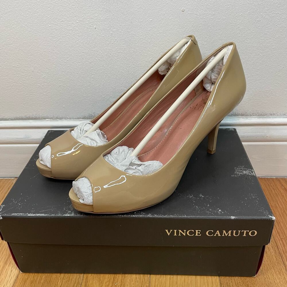 Vince Camuto Blush Patent Heels 8M Open Toe Pumps Womens Career Original Box